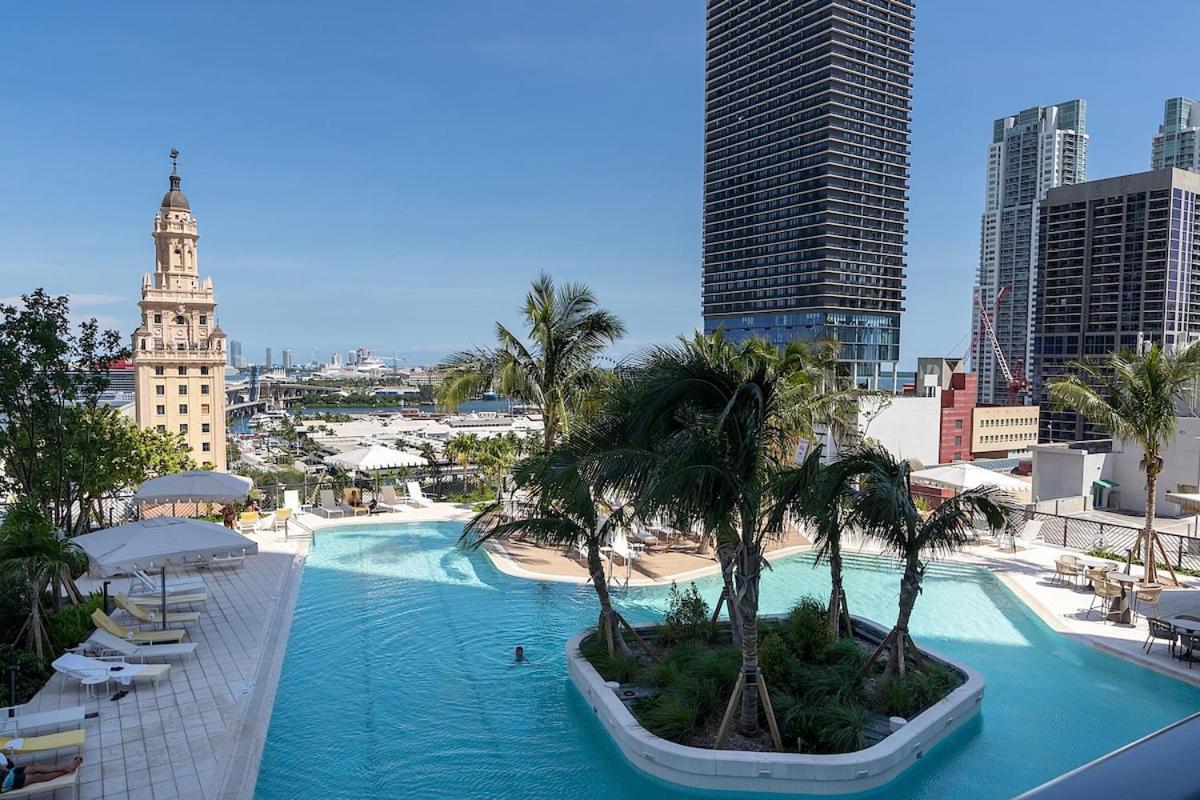Corner 2bd With City&water Views&best Sunsets Appartement *